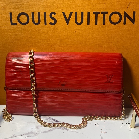 Louis Vuitton Handbags - Authentic Louis Vuitton Epi Sarah Wallet